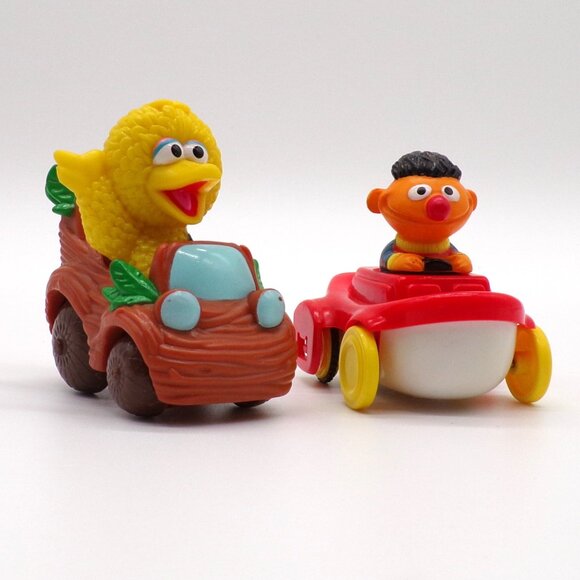 Sesame Street Big Bird Nest Car Ernie Boat Racer Hasbro 2012 Stocking Stuffer - Picture 2 of 9